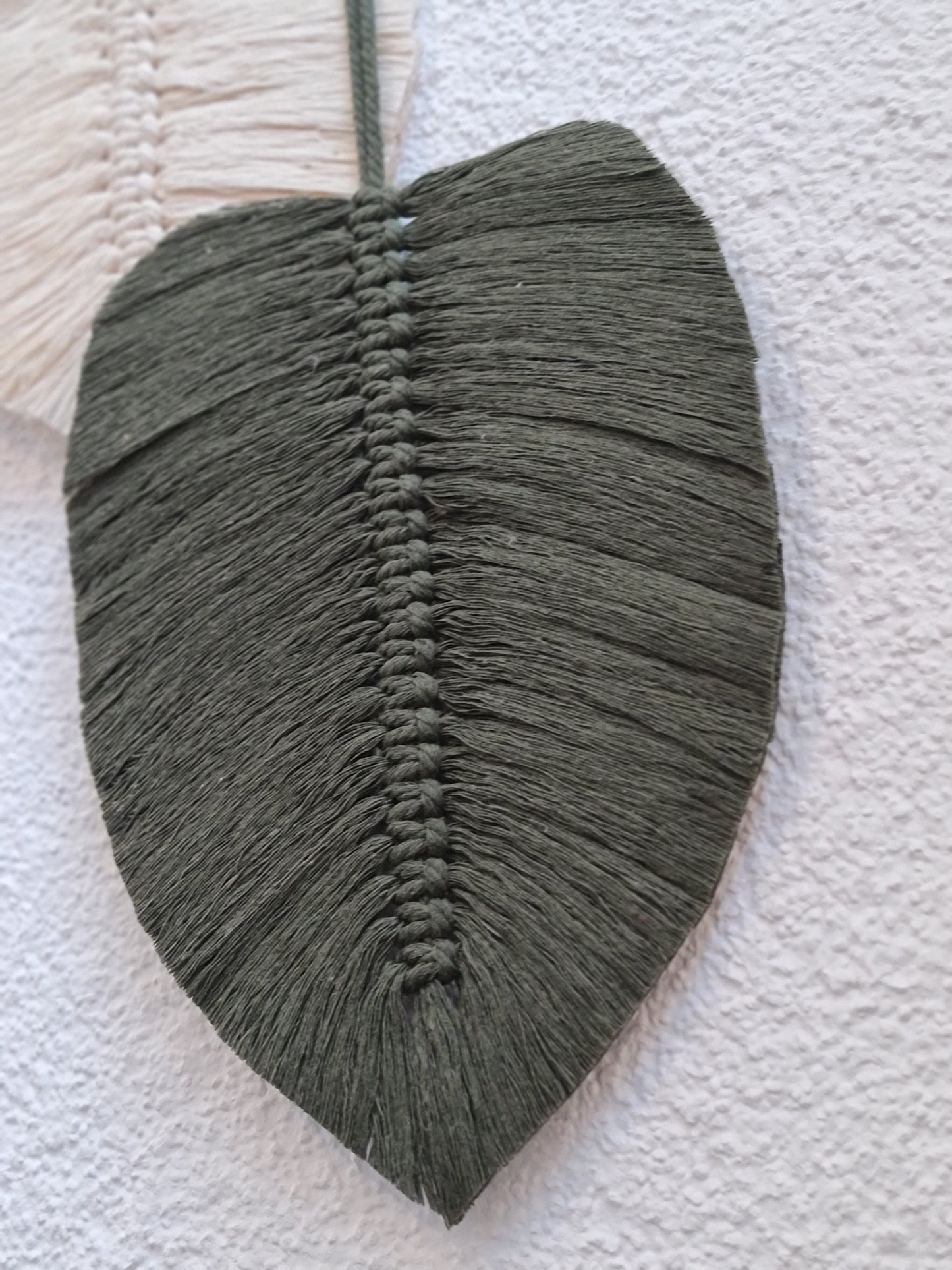 Wandbehang "3er Feder" aus Makramee