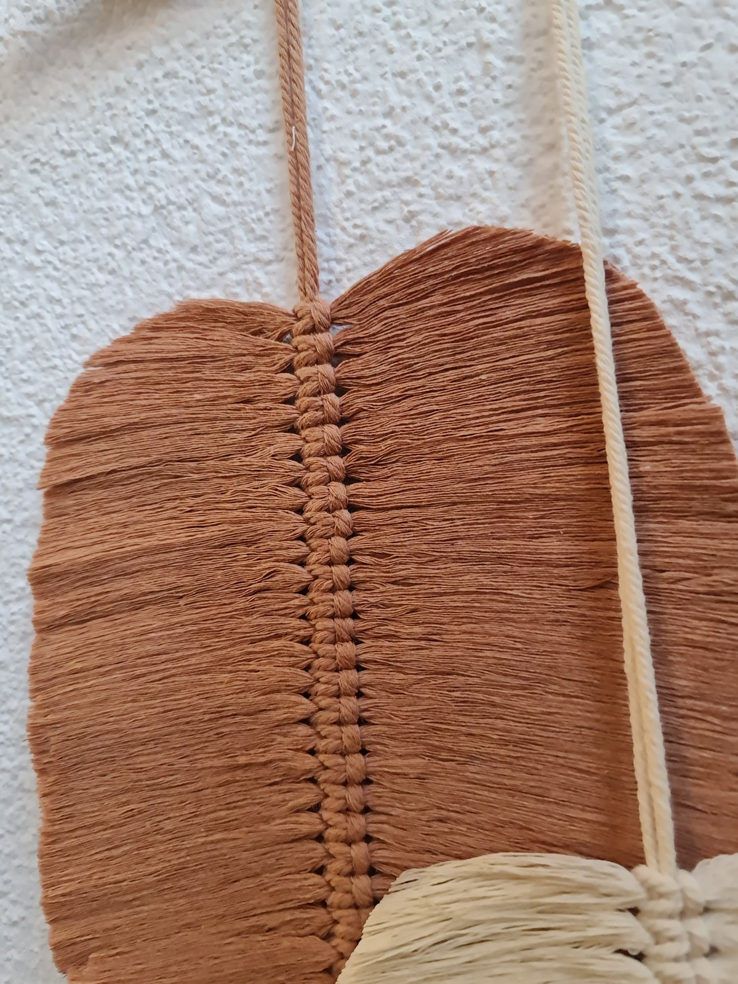 Wandbehang "3er Feder" aus Makramee