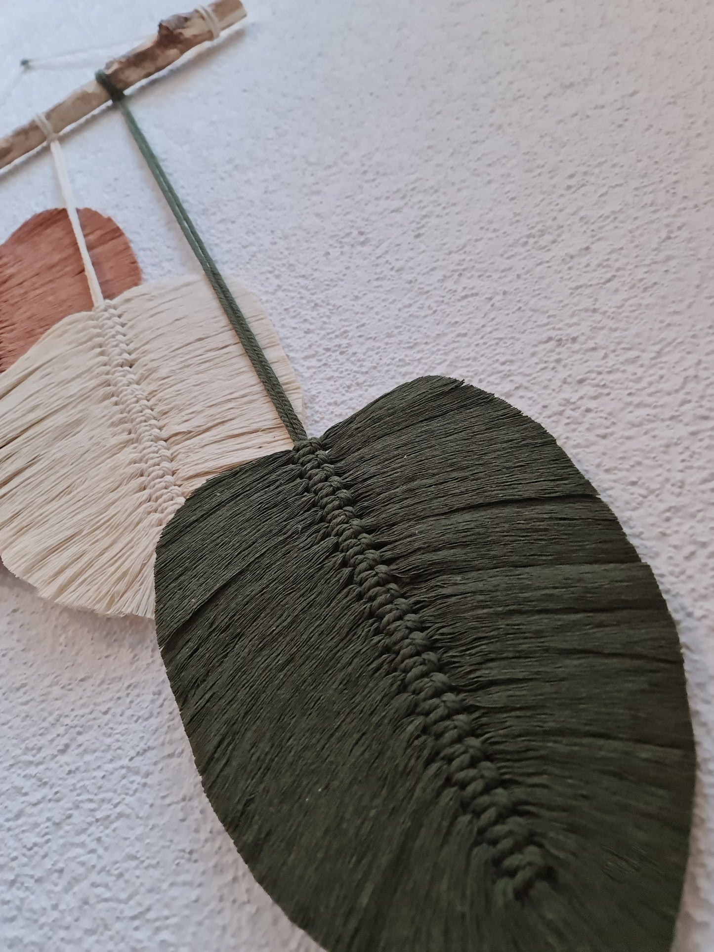 Wandbehang "3er Feder" aus Makramee